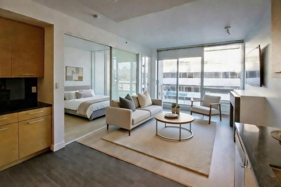 308 2528 Maple Street Vancouver, BC - 1