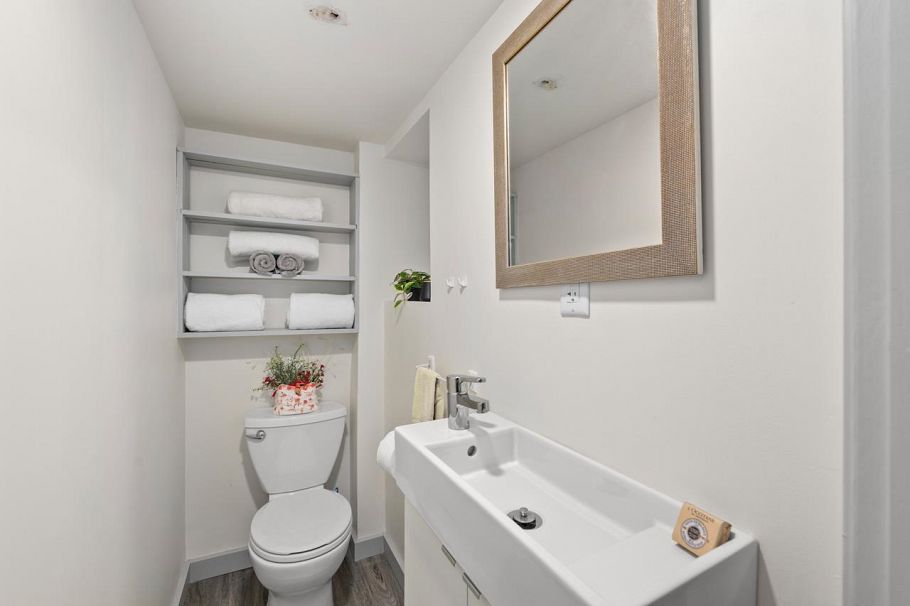 2730 Point Grey Road Vancouver, BC - 10