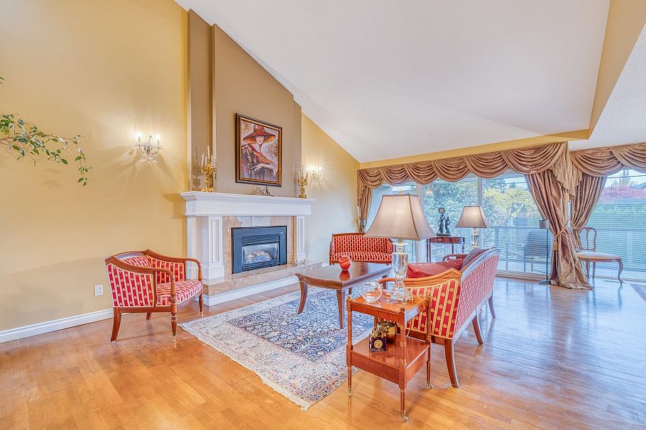 1428 W 37th Avenue Vancouver, BC - 9