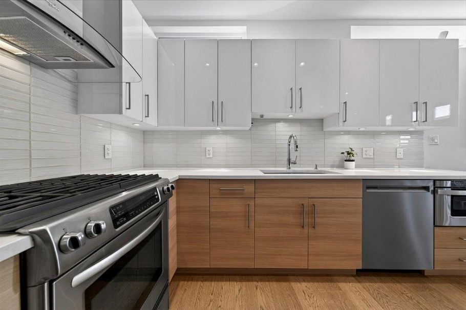 2 252 E 19th Street North Vancouver, BC - 9