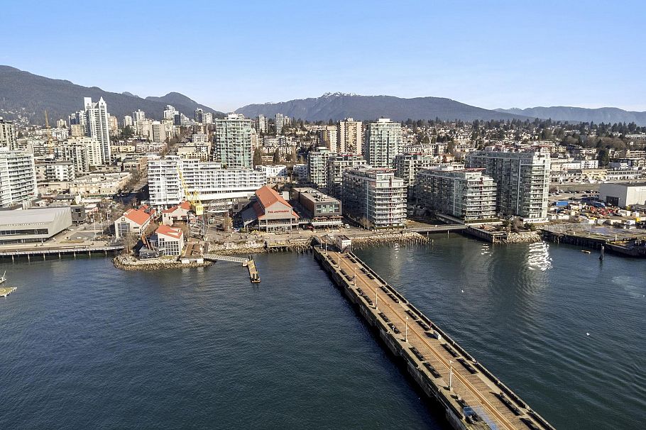 TH2 168 E Esplanade Avenue North Vancouver, BC - 35