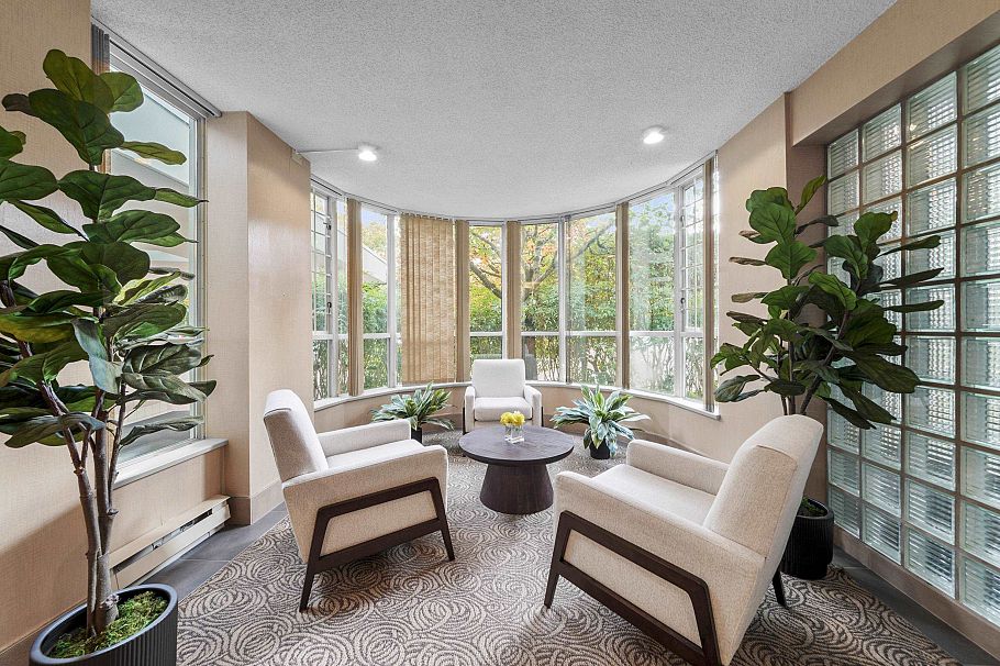 803 995 Roche Point Drive North Vancouver, BC - 3