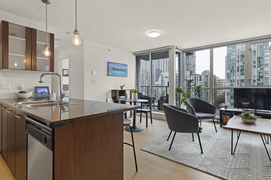 1501 1199 Seymour Street Vancouver, BC - 3