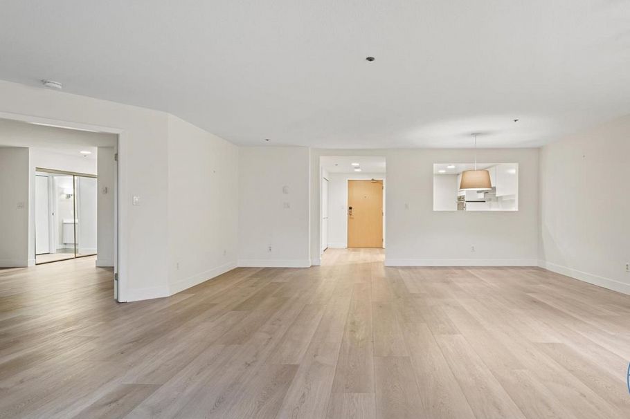 105 1502 Island Park Walk Vancouver, BC - 11