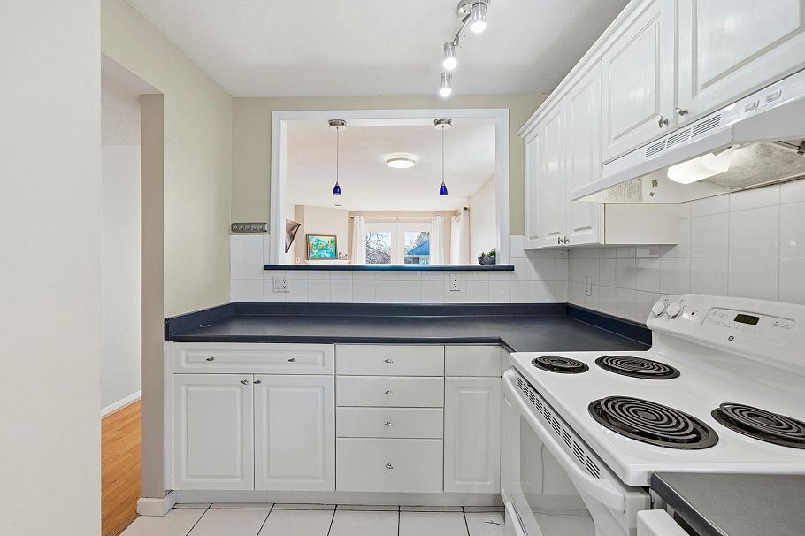 203 1538 Bowser Avenue North Vancouver, BC - 9