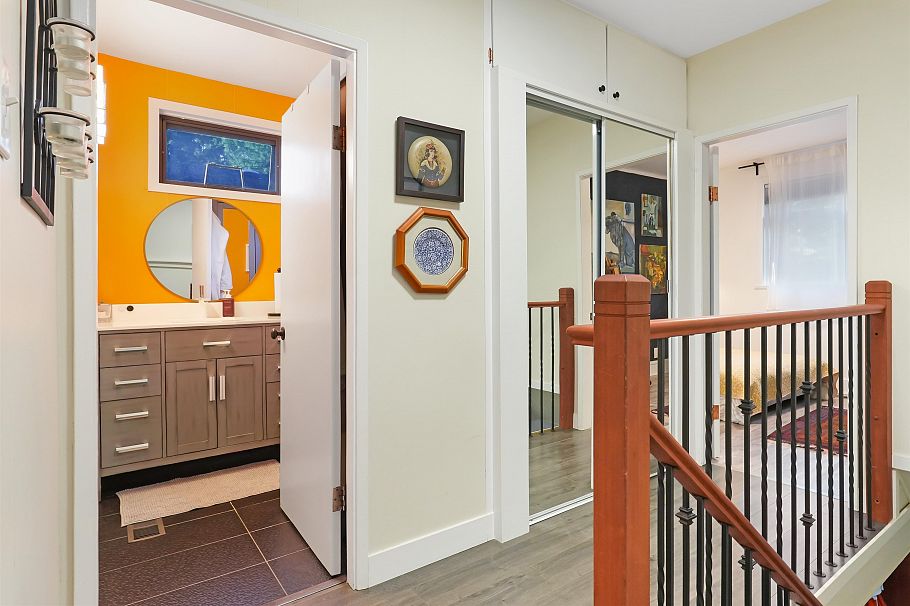 4990 Capilano Road North Vancouver, BC - 11