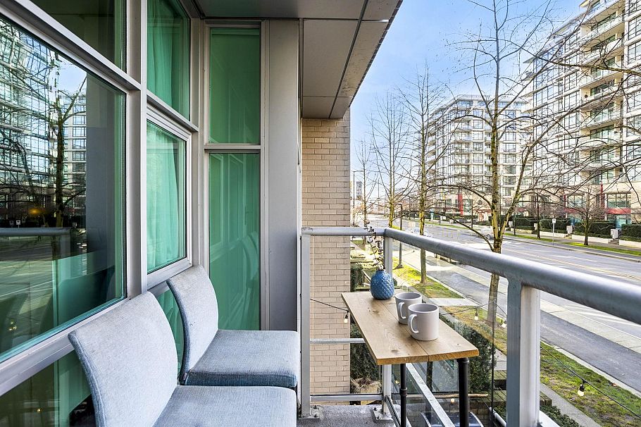 TH2 168 E Esplanade Avenue North Vancouver, BC - 25