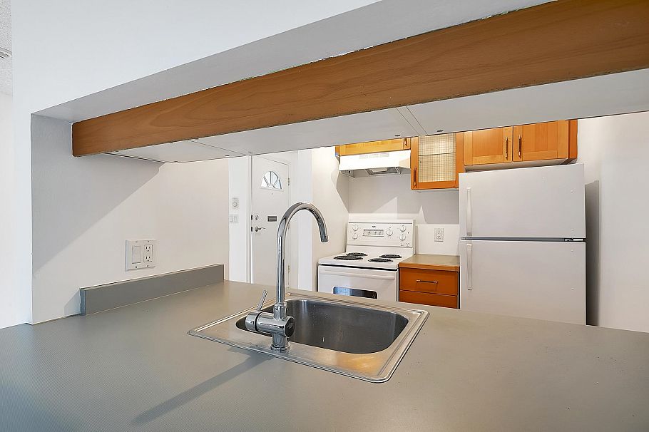 6 1101 W 8th Avenue Vancouver, BC - 11