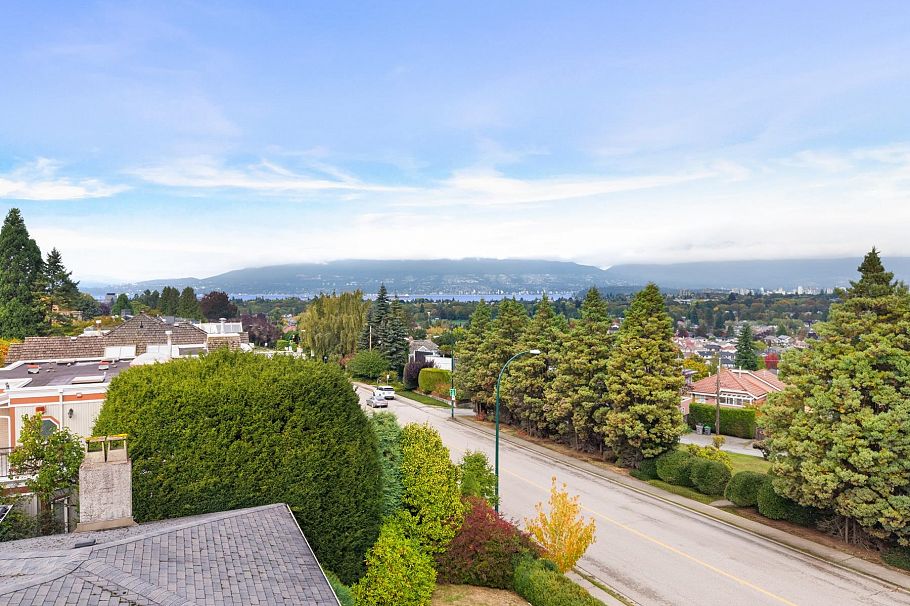 4275 Quesnel Drive Vancouver, BC - 2
