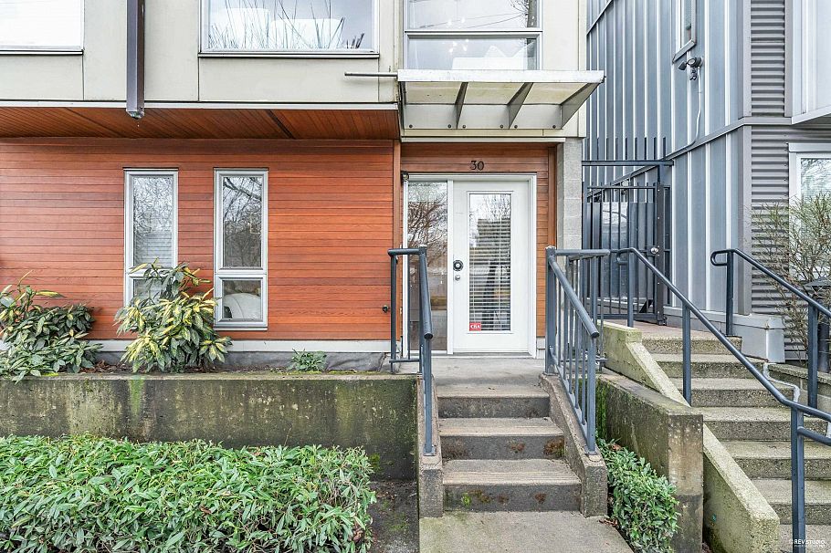 30 638 W 6th Avenue Vancouver, BC - 37