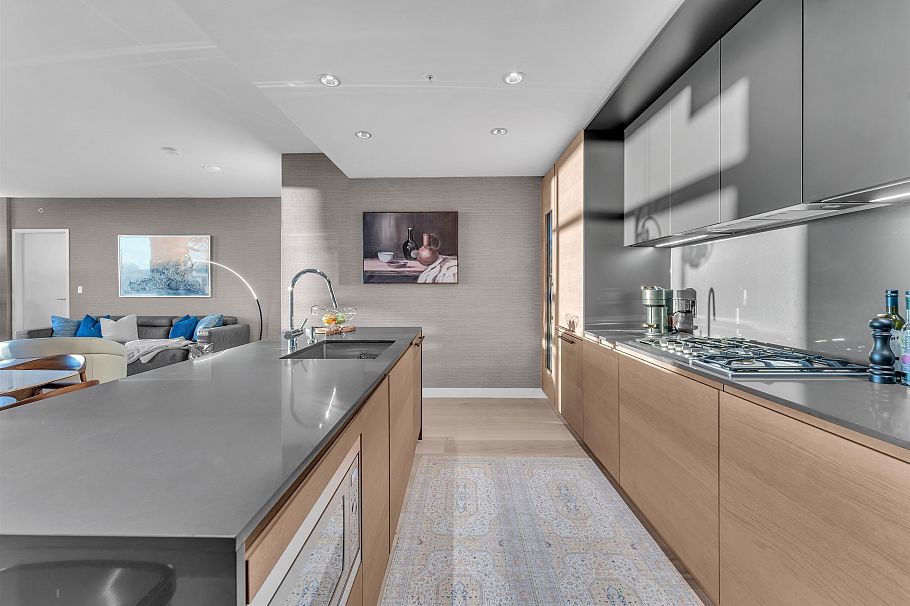 5205 1289 Hornby Street Vancouver, BC - 21