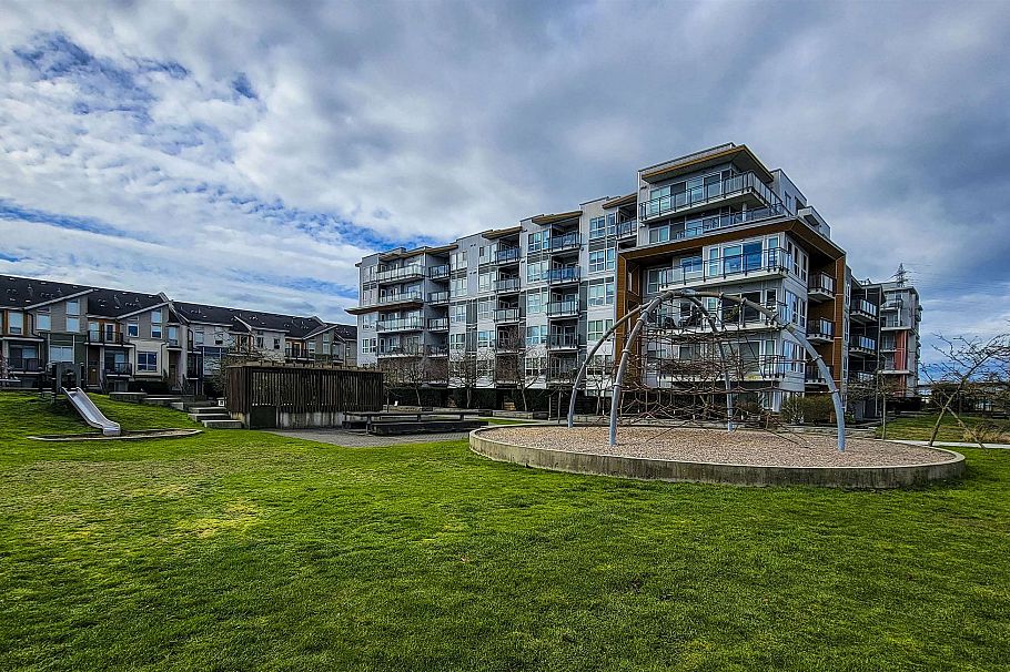 207 10177 River Drive Richmond, BC - 30