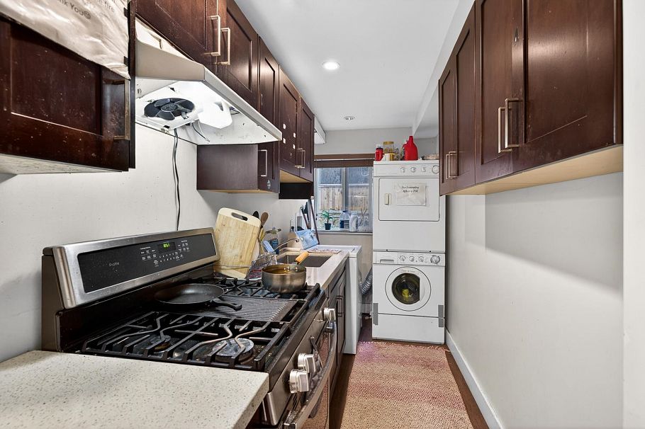 557 E 21st Avenue Vancouver, BC - 23