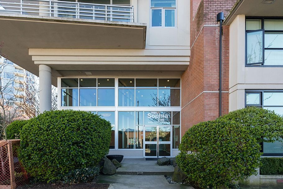203 298 E 11th Avenue Vancouver, BC - 29