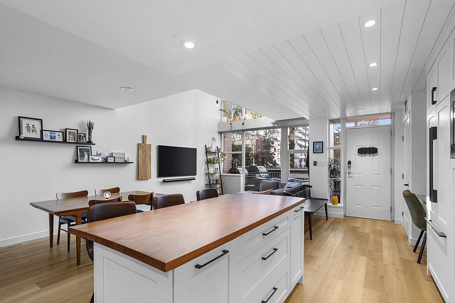 TH2 168 E Esplanade Avenue North Vancouver, BC - 15