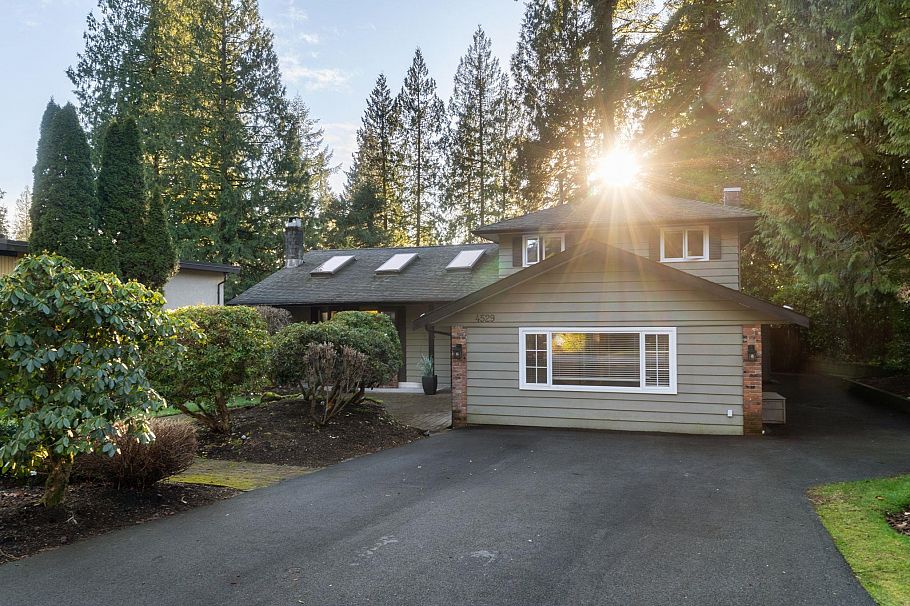 4529 Jerome Place North Vancouver, BC - 23