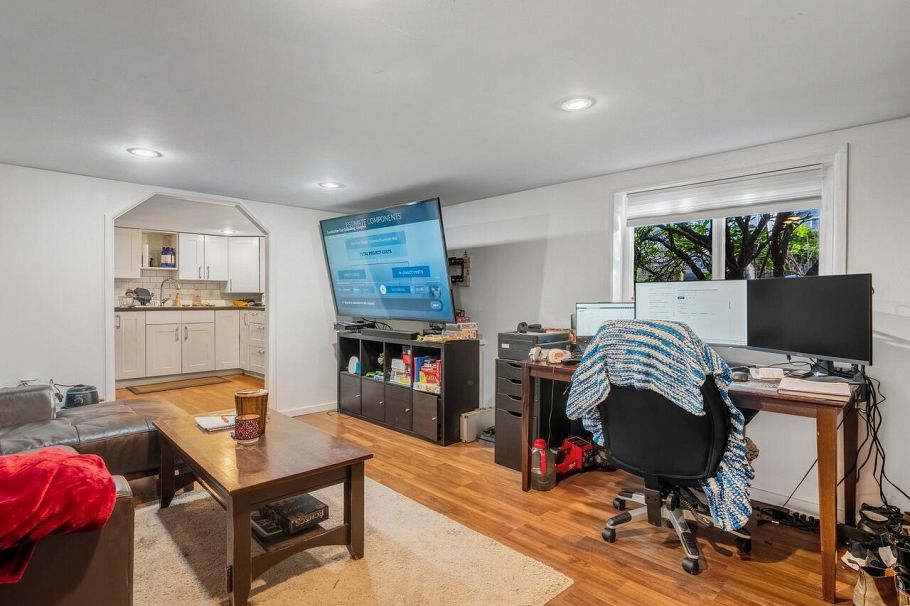 2917 E 28th Avenue Vancouver, BC - 14