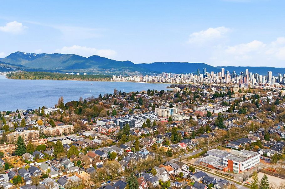 311 2803 W 4th Avenue Vancouver, BC - 36