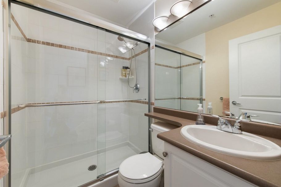 830 E 10th Avenue Vancouver, BC - 26