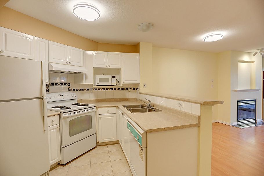 220 760 Kingsway Vancouver, BC - 11