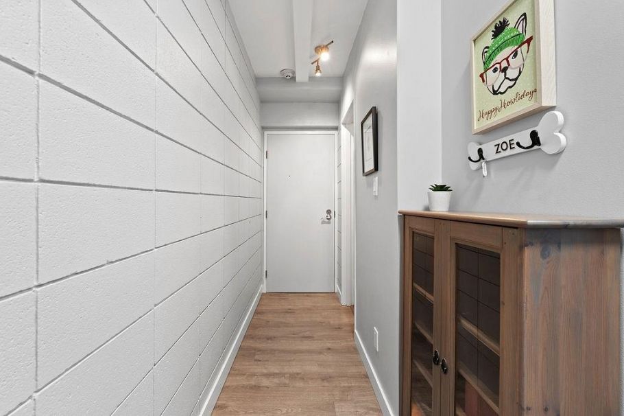 201 341 Mahon Avenue North Vancouver, BC - 21