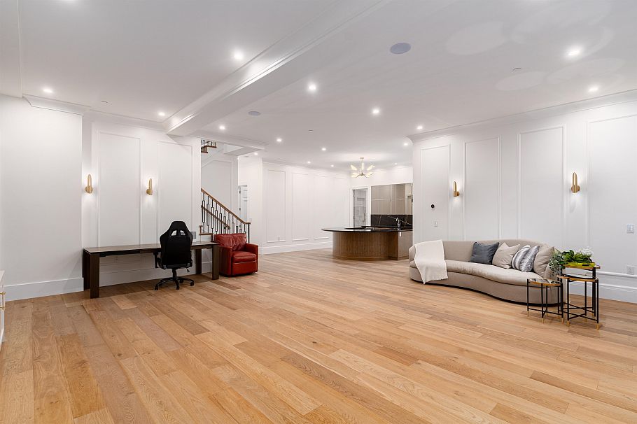 6005 Alma Street Vancouver, BC - 28