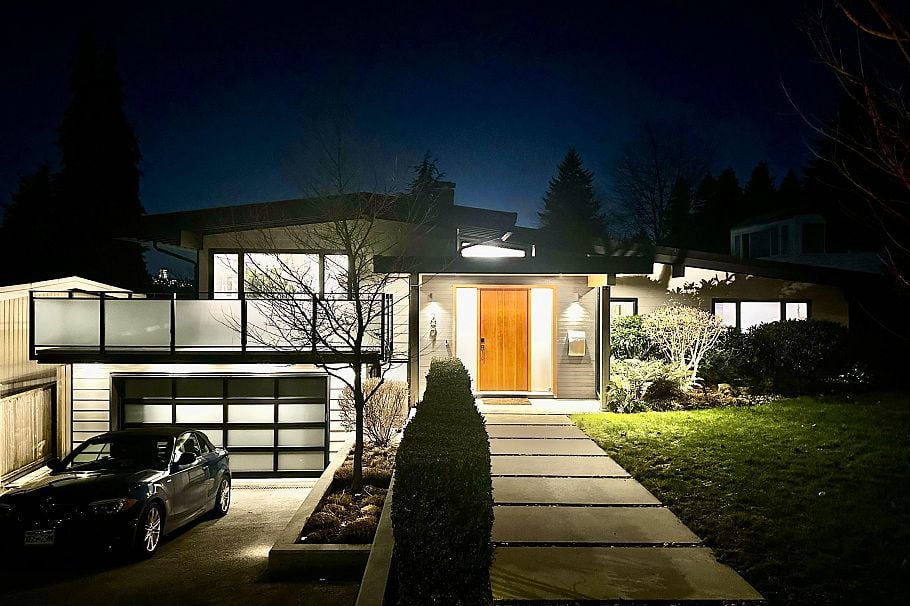 2907 Eddystone Crescent North Vancouver, BC - 38