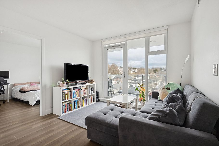 506 8121 Chester Street Vancouver, BC - 3