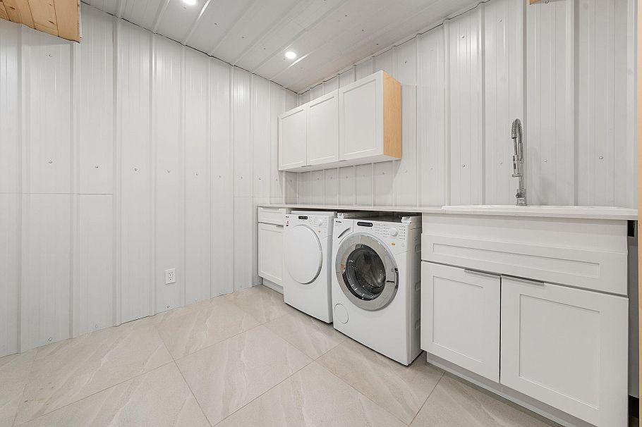 867 Frederick Road North Vancouver, BC - 27