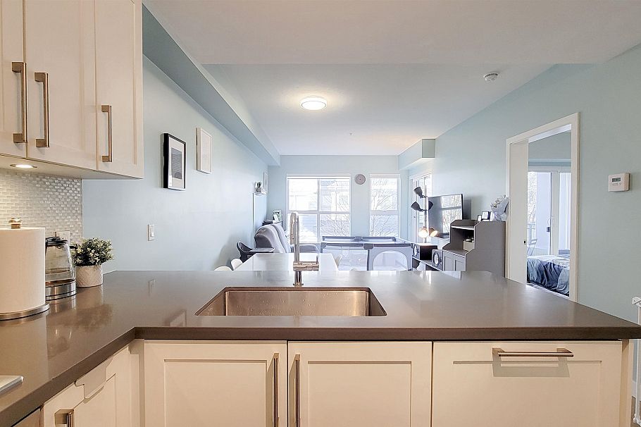 207 10177 River Drive Richmond, BC - 2