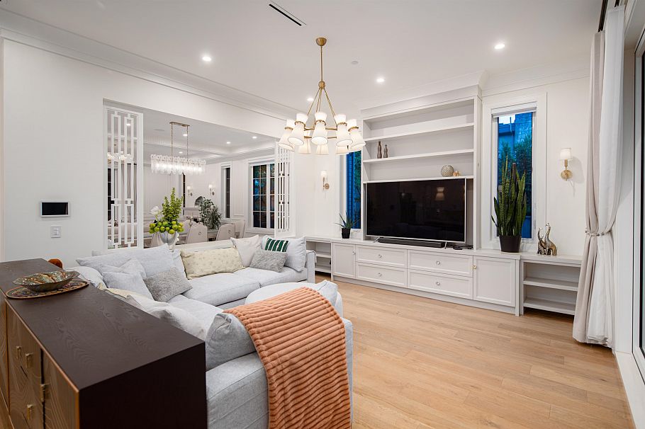 6005 Alma Street Vancouver, BC - 9