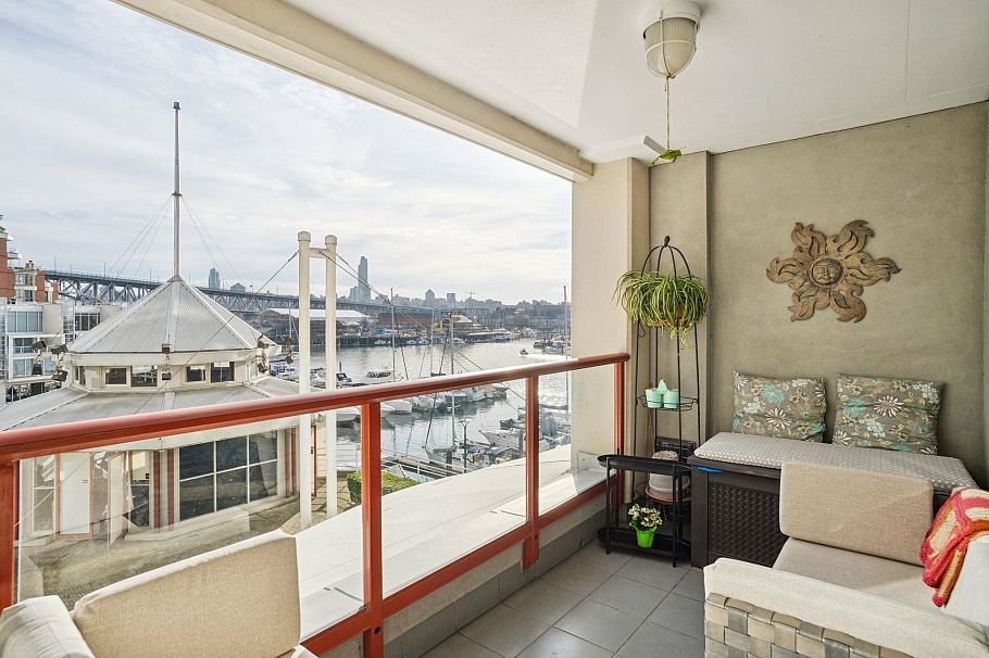 203 1008 Beach Avenue Vancouver, BC - 9