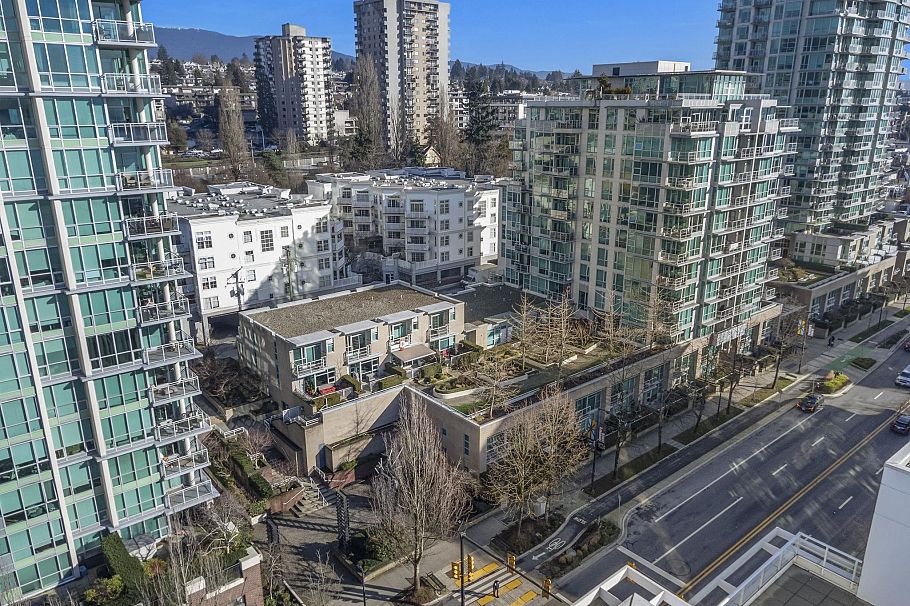 TH2 168 E Esplanade Avenue North Vancouver, BC - 32