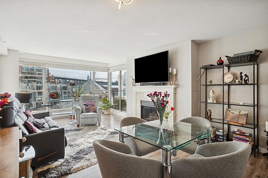 203 1008 Beach Avenue Vancouver, BC - 4