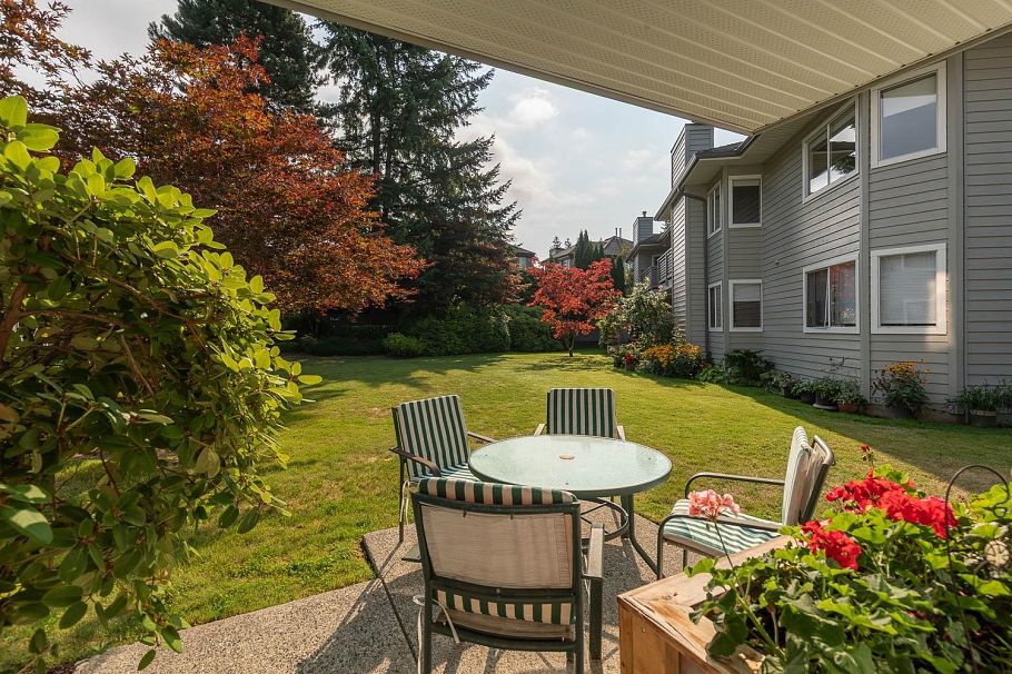 5 3634 Garibaldi Drive North Vancouver, BC - 36