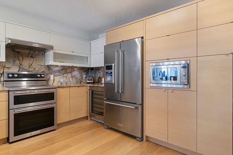 303 1501 Howe Street Vancouver, BC - 13