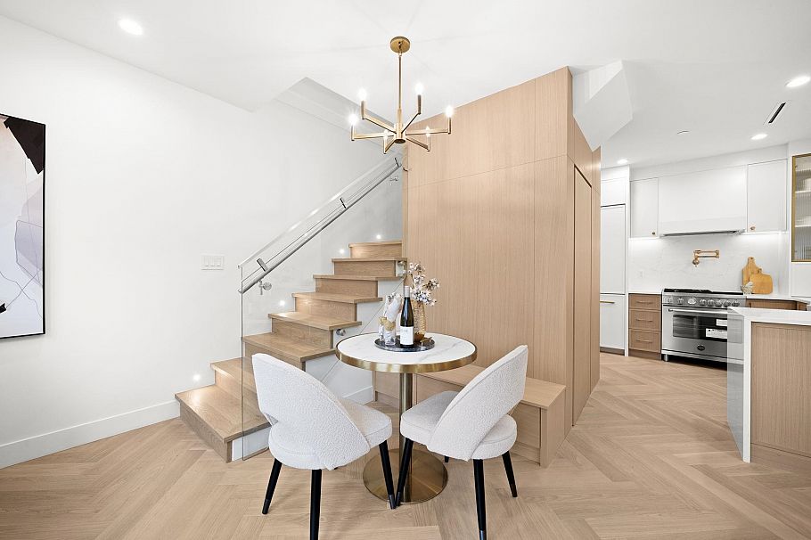 2793 W 21st Avenue Vancouver, BC - 8