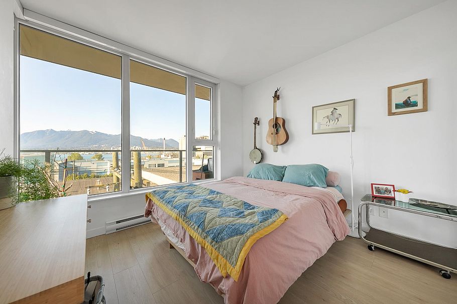 302 933 E Hastings Street Vancouver, BC - 16