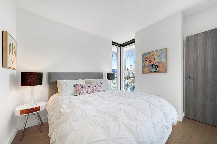 2006 89 Nelson Street Vancouver, BC - 8