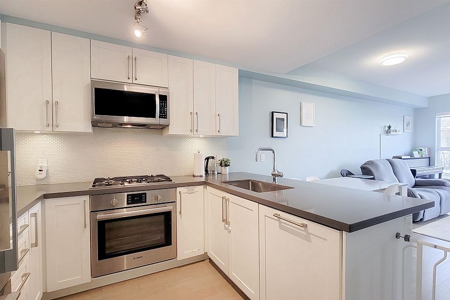 207 10177 River Drive Richmond, BC - 3