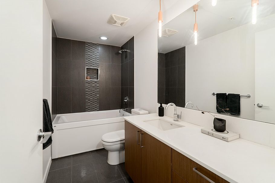 314 221 Union Street Vancouver, BC - 22