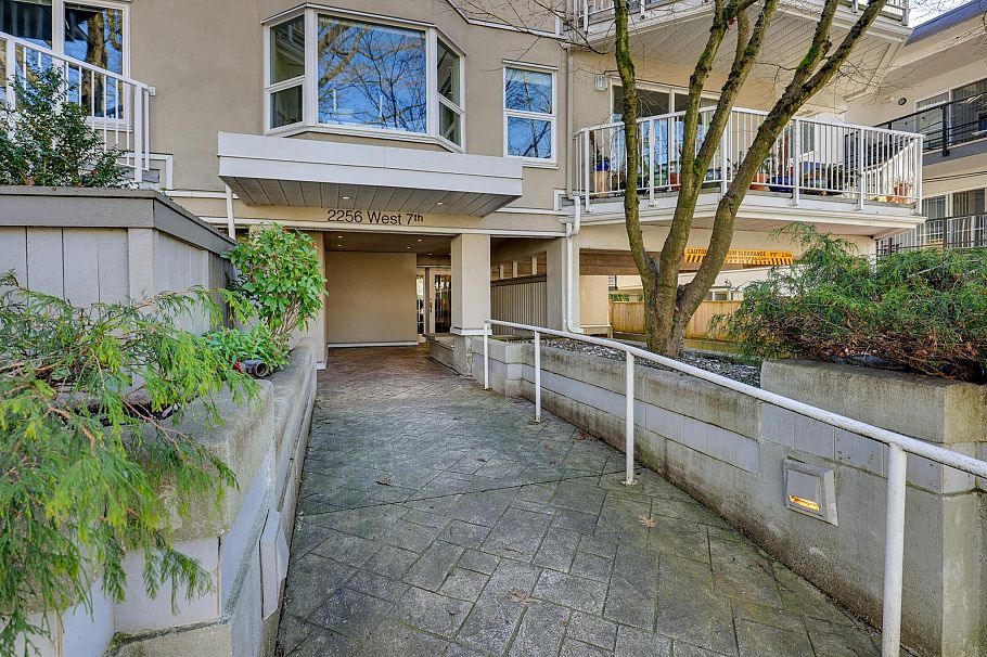 304 2256 W 7th Avenue Vancouver, BC - 22