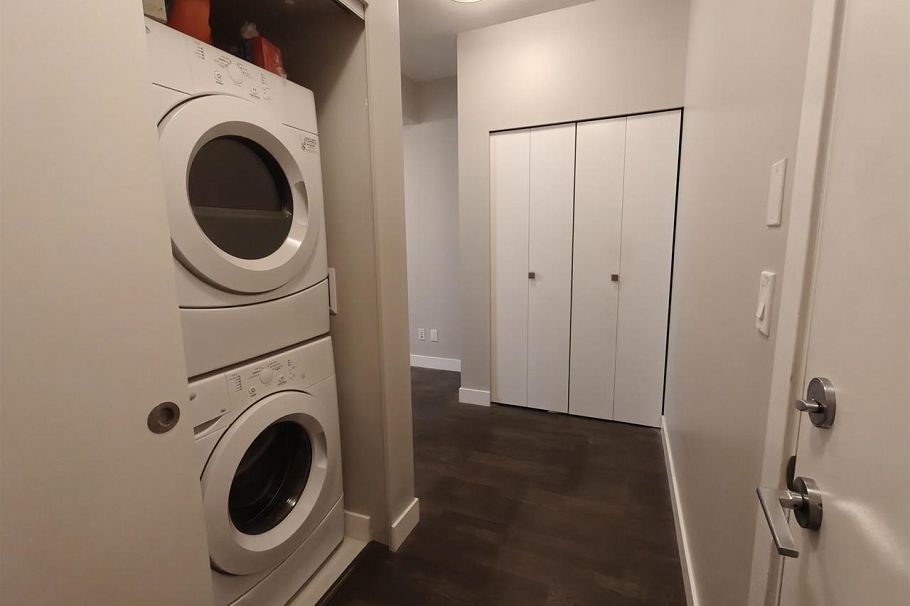 212 10155 River Drive Richmond, BC - 30