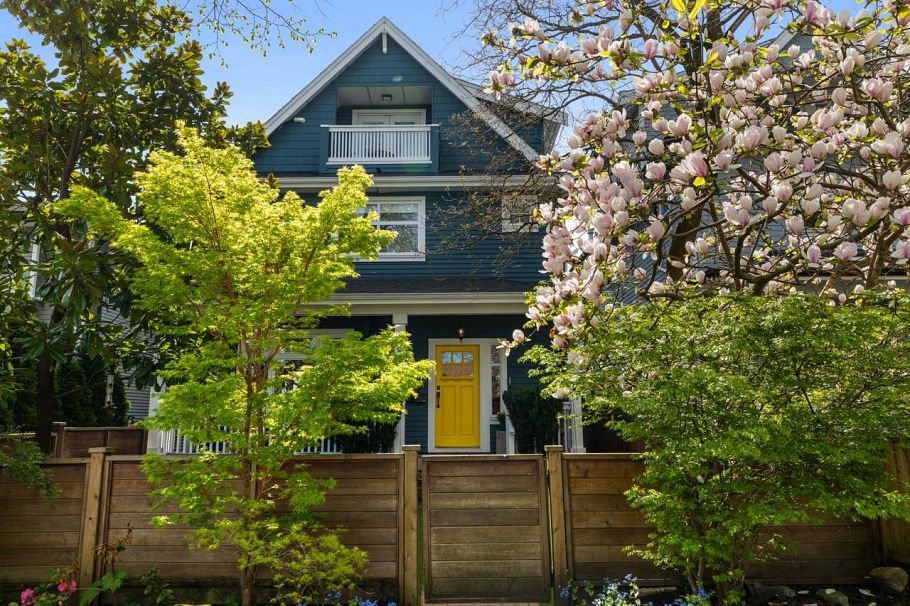 830 E 10th Avenue Vancouver, BC - 1