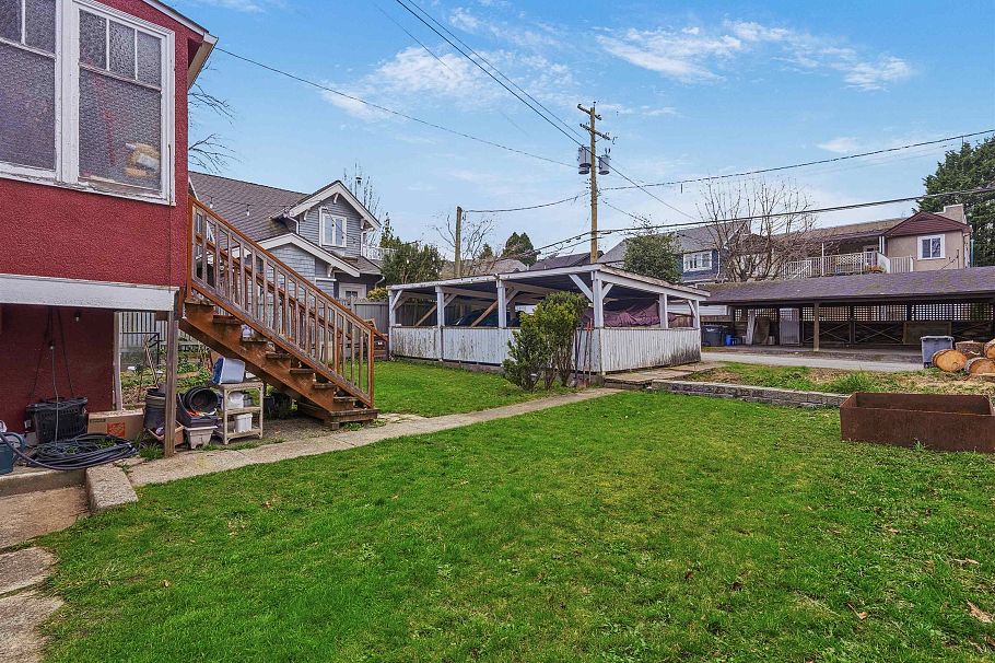 354 W 15th Avenue Vancouver, BC - 35