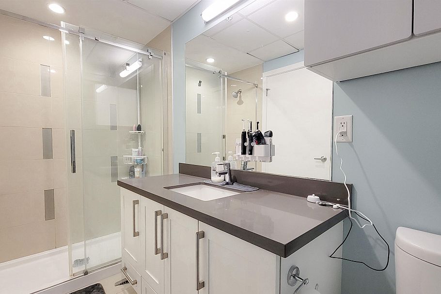 207 10177 River Drive Richmond, BC - 19