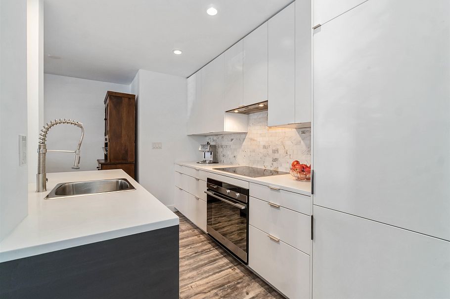 104 2910 Ontario Street Vancouver, BC - 16