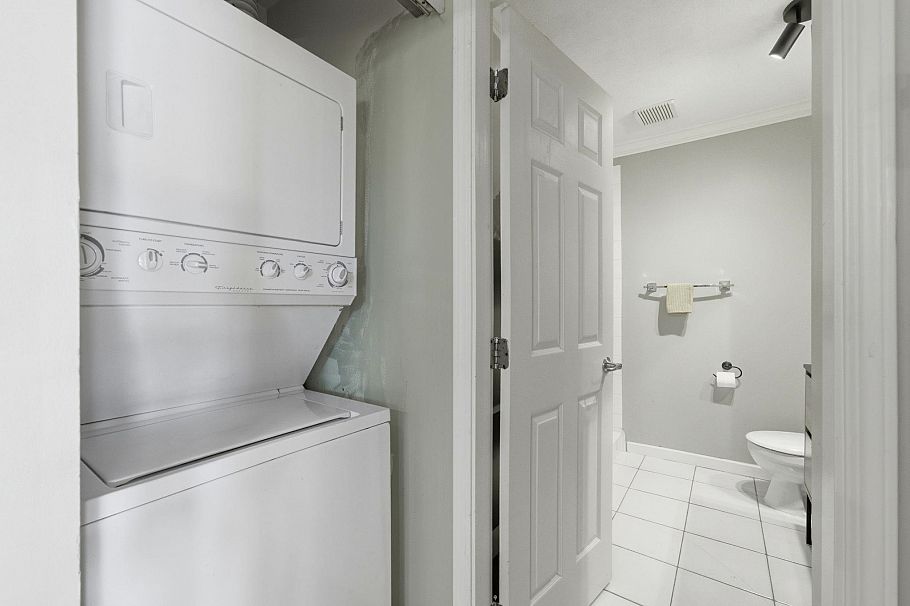 203 1538 Bowser Avenue North Vancouver, BC - 10