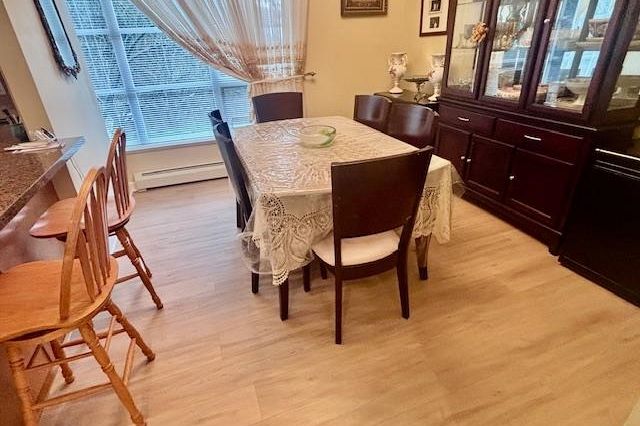 15 3150 Sunnyhurst Road North Vancouver, BC - 10