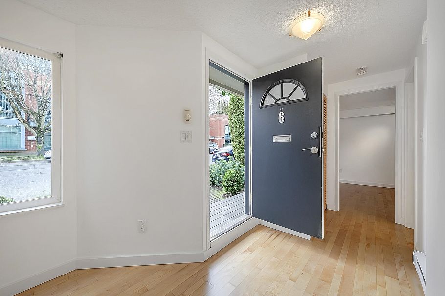 6 1101 W 8th Avenue Vancouver, BC - 5